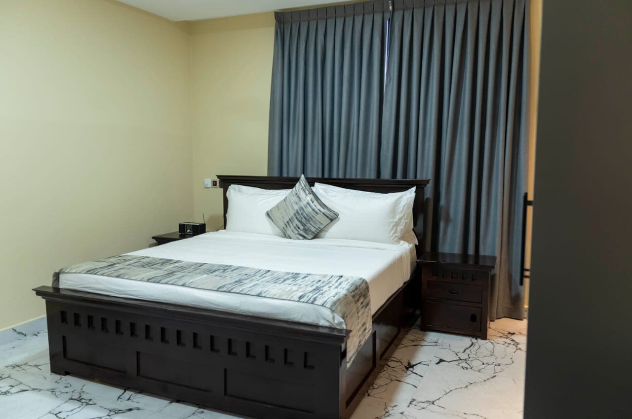 One Bedroom Apartment